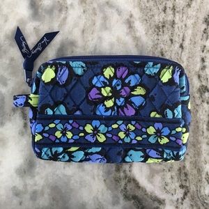 Vera Bradley lined -small- toiletry pouch